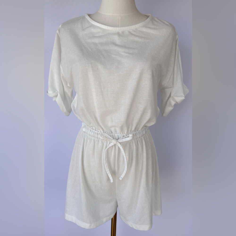 ASOS Women’s Casual Romper Drawstring Waist Back Keyhole Opening‎ Ivory Size 2
